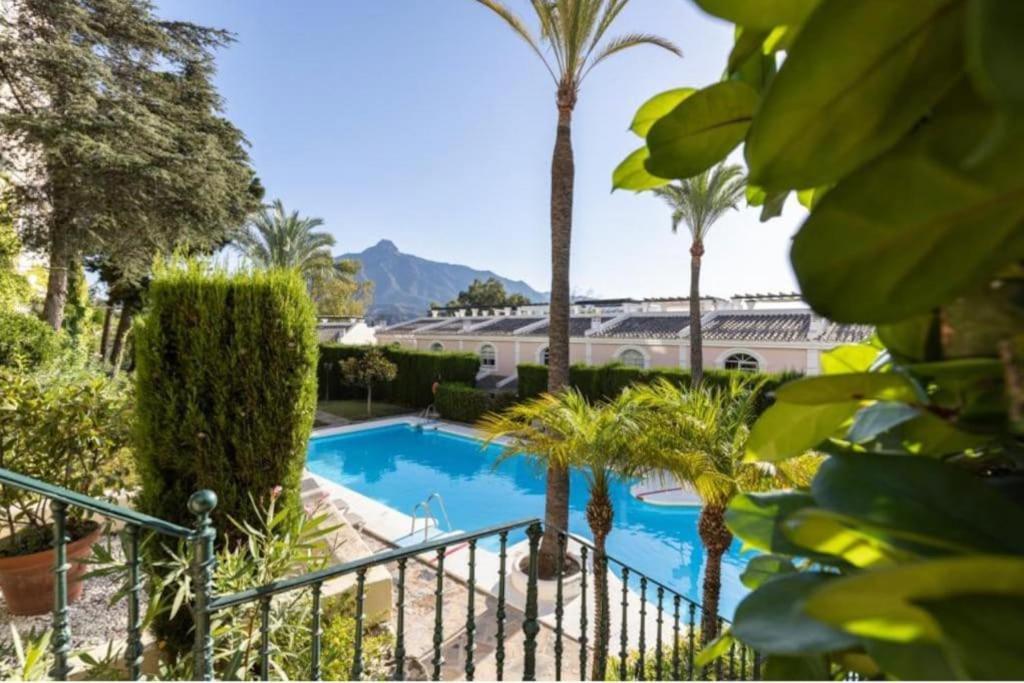 Ferienwohnung Aloha Gardens In Puerto Banus Marbella Exterior foto